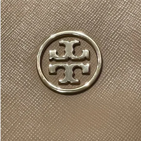 Tory Burch Robinson Double Zip Tote, Rare Color | Oatmeal Ivory Saffiano Leather - Picture 7 of 15